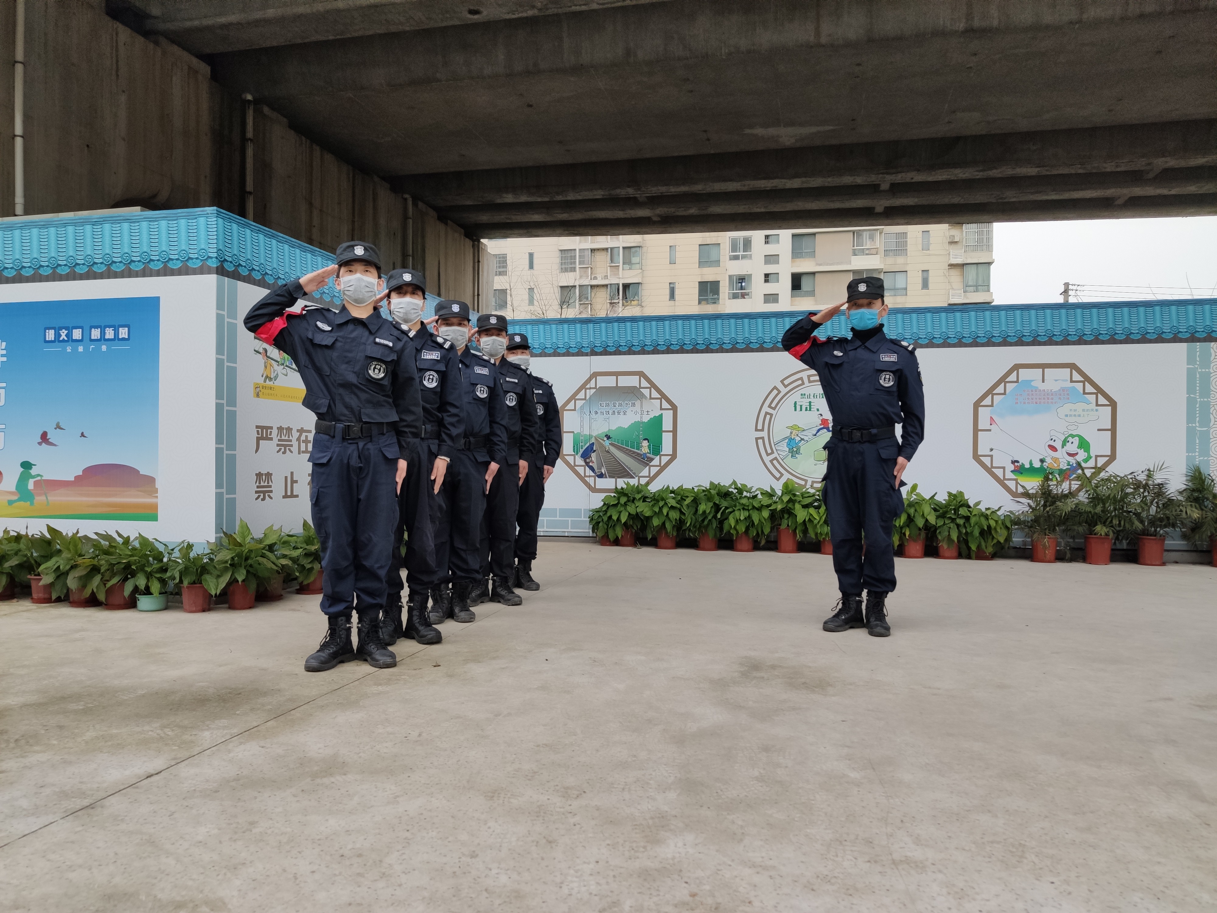 博尔立物业服务公司致全体保安员的创建全国文明城市倡议书